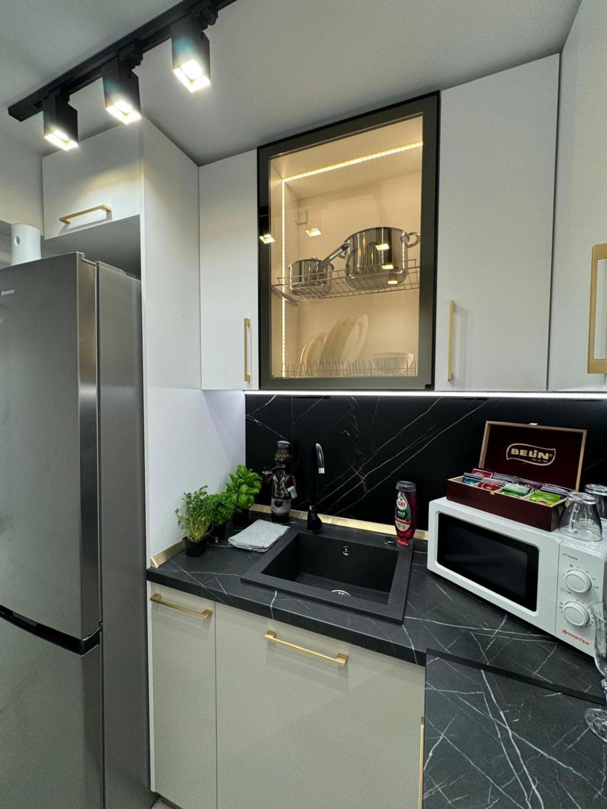 Ultra Self Check-in Apartament